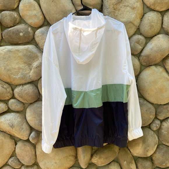 Columbia White/Green/Navy Blue Full Zip Windbreaker - Picture 2 of 6